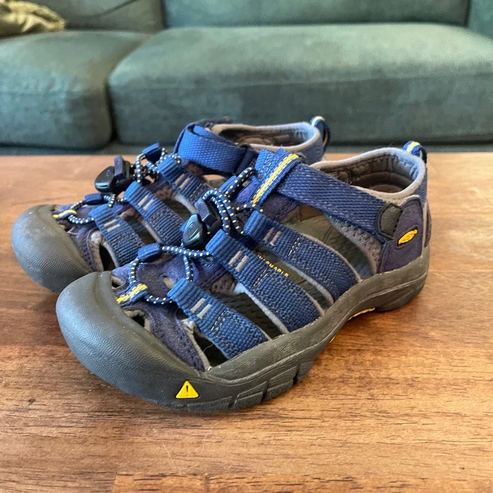 Keen Newport H2 Water Shoes Navy Blue Sandals Sport Youth 12/30 Hiking Beach‎